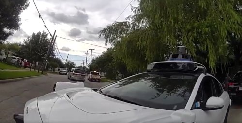 A Self-Driving Waymo Blocked Emergency Crews at Explosion Scene For Over 3-Minutes