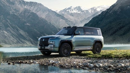 BYD’s $150,000 SUV Can Float Like A Boat in Floods – And Yes, It Actually Works