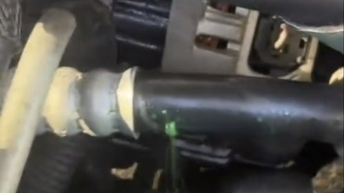 Mechanic Shows off a Quick Way To Check if Your A/C Is About To Fail