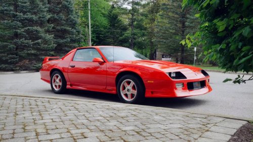 Someone Discovered A 1991 Camaro Z28 1LE With Less Than 200 Miles On The Clock