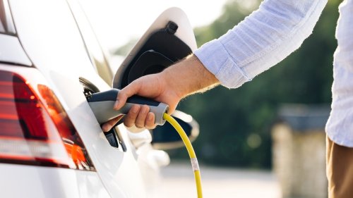 GM EV Owners May Soon Profit by Selling Power Back to the Grid, and Serve as a Backup Generator