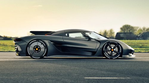 Koenigsegg Jesko Absolut Destroyed Hybrid Hypercars Using Only A Twin-Turbocharged V8
