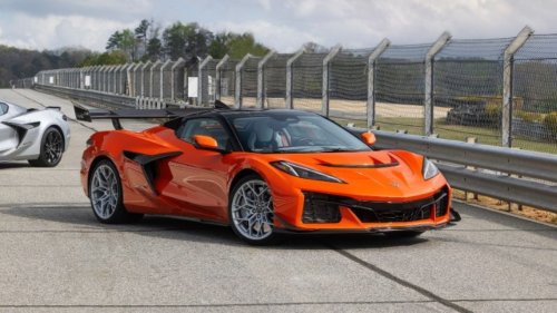 Corvette ZR1 Owners Discover Extreme Downforce Can Literally Damage Paint