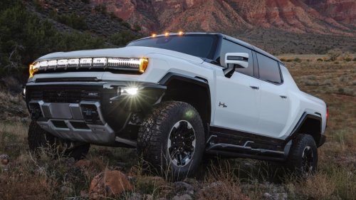 GM Dealerships Are Having 'Clearance Sales' To Get Rid Of Electric Trucks