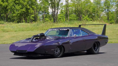 This Supercharged Daytona-Style Dodge Charger Has More Power Than A Modern Supercar