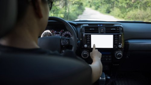 Test Finds That Touchscreens In New Cars Are More Distracting Than They Used To Be