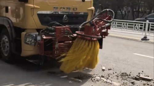China Has Created a Road Sweeper That Can Run at 50MPH and Clear Roads in Seconds