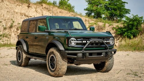 Ford Recalls 565,691 Bronco SUVs Over Potential Engine Fires