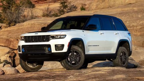 Jeep’s Plug-In Hybrid Problems Just Got More Expensive For One Owner
