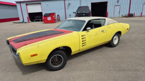 This Barn-Find 1972 Dodge Charger Is One Of The Rarest 440 Six Pack Cars Ever Built
