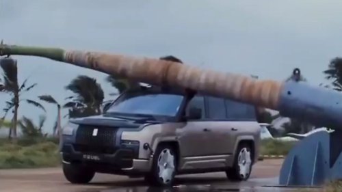 Forget Crash Tests. BYD Dropped a Palm Tree on Its Flagship SUV — and the Footage Is Wild