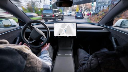 A Tesla Drove Straight Into a Wall of Smoke on a Dark Highway. What Happened Next Ignited a Furious Online Debate
