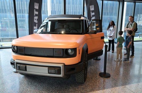 No screen, crank windows: Michigan's Slate prices new electric pickup
