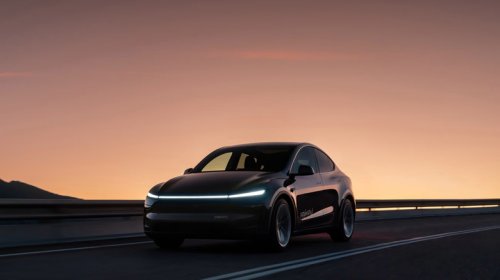 New Crash Data Highlights The Slow Progress Of Tesla's Robotaxis