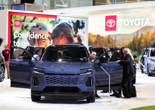 Red-Hot RAV4, Toyota Hybrids Snagging Tesla Defectors, Says Edmunds