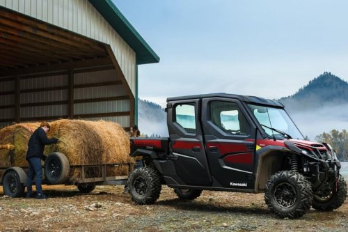 How Kawasaki Uses Its Own Robots And Custom Processes For Top Quality
