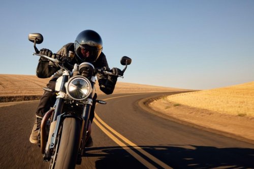 Triumph’s 2026 Speed Twin 1200 Is A Low-Key, Stylish Winner