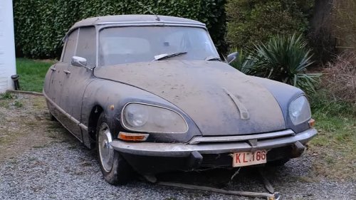 After 21 Years in a Barn, This 1971 Citroen DS 21 Pallas Roars Back to Life as a Stunning Survivor