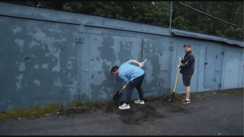 Men Buy an Abandoned Garage for $17,000 — and Find a Rare Widebody Corvette C3 Sealed Inside for 19 Years