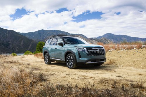 This $40,000 Nissan SUV beats a $57,000 Lincoln on fuel economy and towing