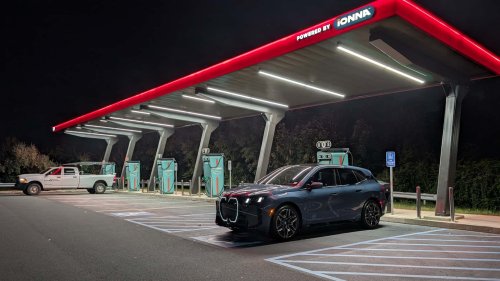 BMW And Mini EV Drivers Get A Sweet Discount At Ionna