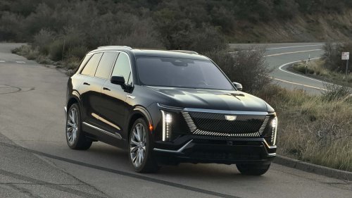 Cadillac Recalls 14,000 Vistiq EVs Over Child-Trapping Risk