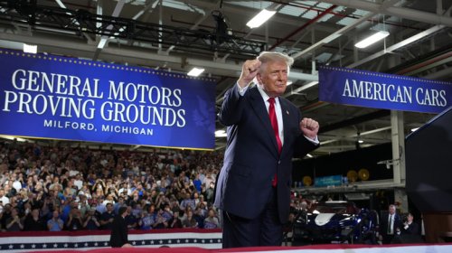 High Gas Prices Be Damned, Trump Just Bought 250 Cadillac Escalades