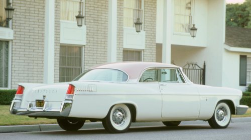 How The 1996 Chrysler New Yorker Killed America's Longest-Running Car Nameplate