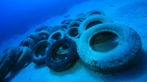 Why 2 Million Tires Ended Up On The Ocean Floor Near Florida In The '70s