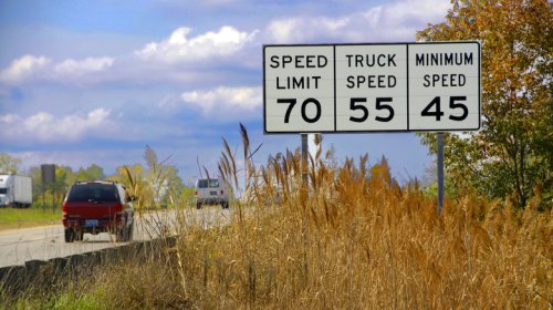Does The Highway Minimum Speed Limit Make A Difference? Here's What The Research Says