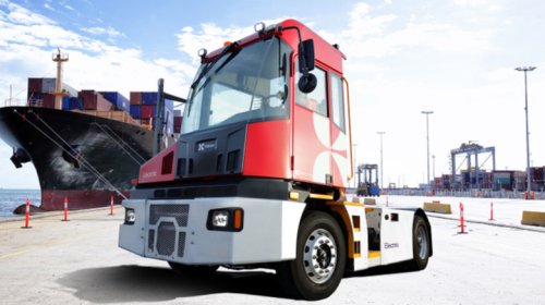 The Stubby Truck You See At Warehouses Is Called A Yard Goat, Here's Why It's Special