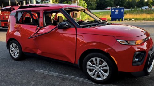Kia Soul Explodes Thanks To Compressed Air And A Lit Cigarette