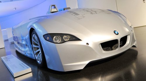 The Current Land Speed Record For Hydrogen Combustion Cars Is Held By A 22-Year-Old BMW