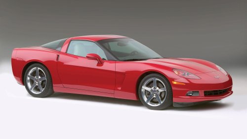 Why the 2005 Chevrolet Corvette C6 Was the Most Controversial Corvette in Years