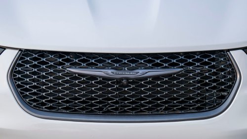 2028 Chrysler Arrow