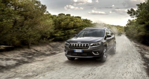 FCA Recalls Over 61,000 Jeep Cherokees as One Owner Injured by Major Issue