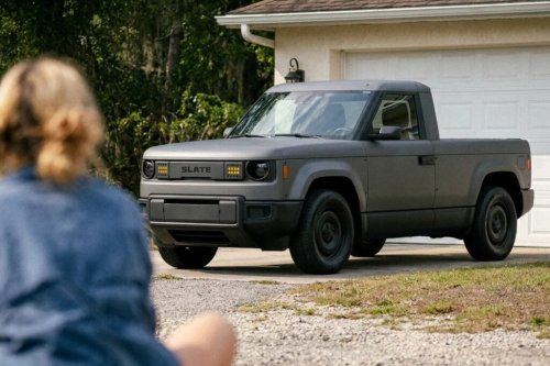 Slate’s Minimalistic $25K EV Truck That Doesn’t Even Have a Radio Received Over 180,000 Orders