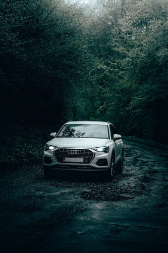 Audi Q5 Customer Sues, Claiming Plastic Cover Trapped Moisture and Rusted the Frame, Causes Safety Concerns