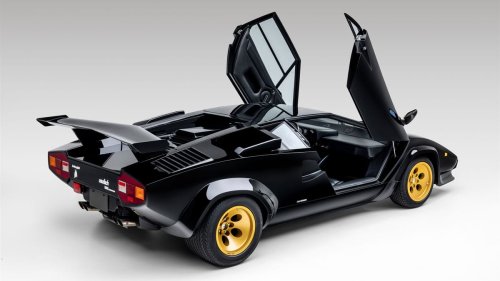 $700,000 Restoration, 455 HP: This Carbureted 1985 Lamborghini Countach Heads to Monterey