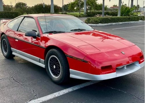 No-Reserve 1988 Pontiac Fiero GT Revives the Case for GM's Redeemed Mid-Engine Oddball