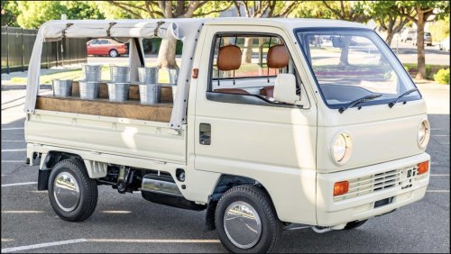 This No-Reserve 1988 Honda Acty 4WD Moonlights as a Traveling Flower Truck