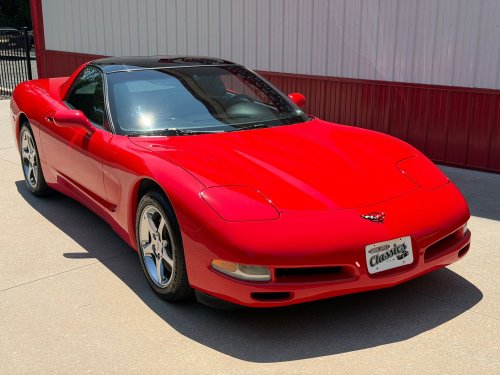 This 1997 Corvette Coupe Is a Low-Mile Time Capsule From the C5's First Model Year