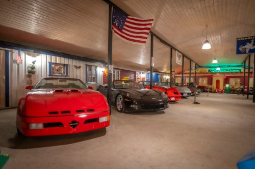 5 Tips Every First-Time Collector Car Auction Bidder Should Know