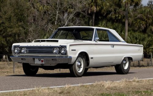 Built to Win the Strip: A 178-Mile 1967 Plymouth Belvedere RO23 Super Stock Hemi