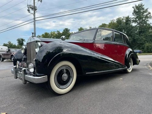 1951 Rolls-Royce Silver Wraith Offers Rare Link to Medical and Royal History at Lucky Collector Car Auctions