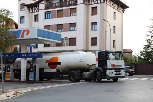Can Renewable Gasoline Save the Combustion Engine? Toyota and BMW Are About to Find Out