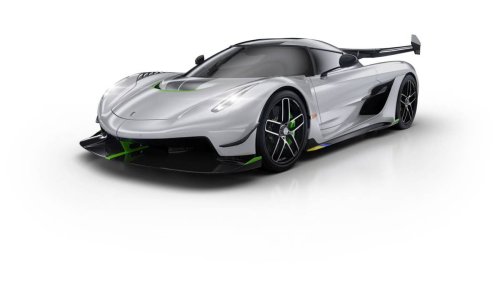 A Koenigsegg Jesko Was Craned Onto a Superyacht in Monaco Because Apparently Parking Is Too Easy Now