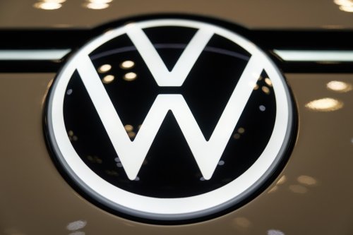 Volkswagen recalls 57K SUVs over rearview camera failure risk