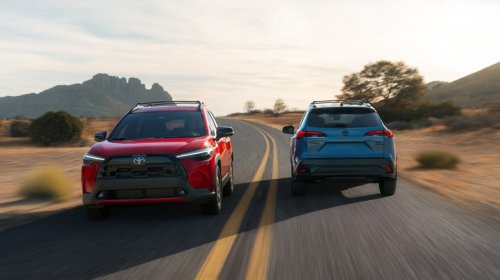 Toyota Corolla Cross Vs Cross Hybrid: Is The Drivetrain The Only Difference?