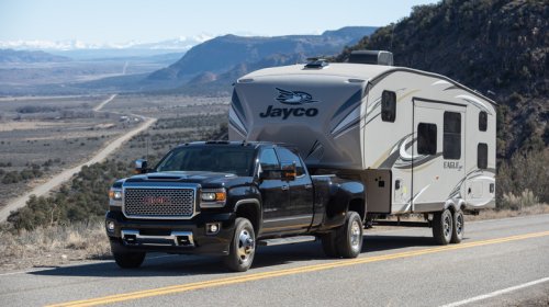 Factory Vs Aftermarket Tow Hitches: How Different Are They Really?